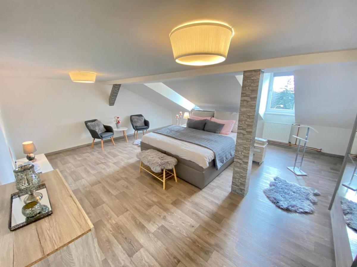 Ferienwohnung Lili Apartman Mariánské Lázně Exterior foto