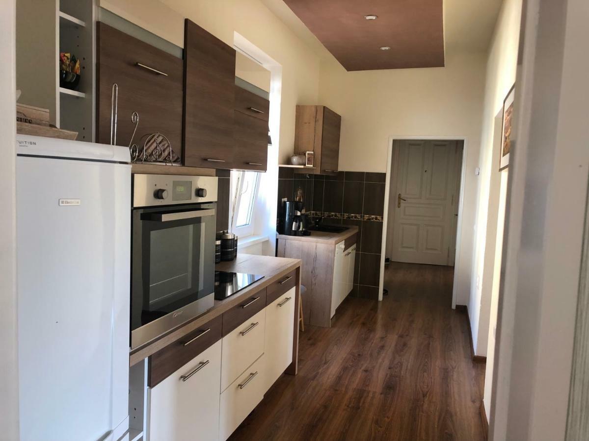 Ferienwohnung Lili Apartman Mariánské Lázně Exterior foto
